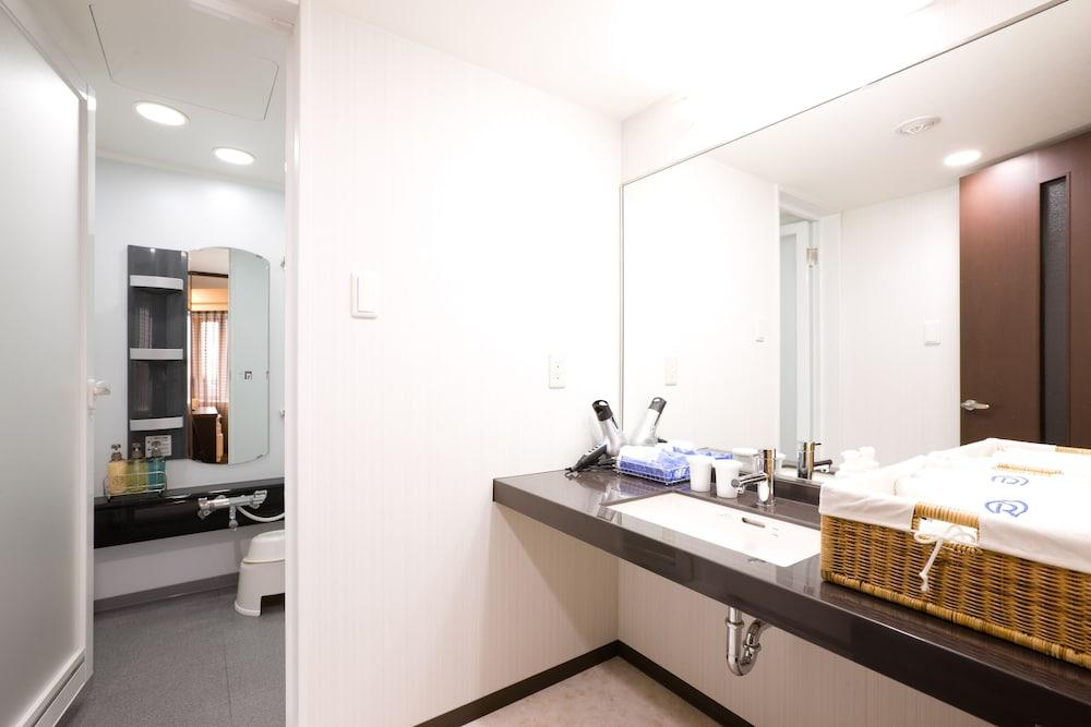 Daiwa Roynet Hotel Okayama Ekimae Esterno foto